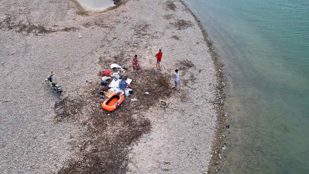 Adanada Kuraklik Krizi Seyhan Baraj Golunde Sular 500 Metre Geriledi (3)