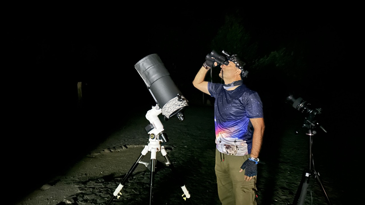 Bitlis Gokyuzunde Buyuk Sov Perseid Meteorlari Isiklariyla Geceyi Aydinlatti (1)