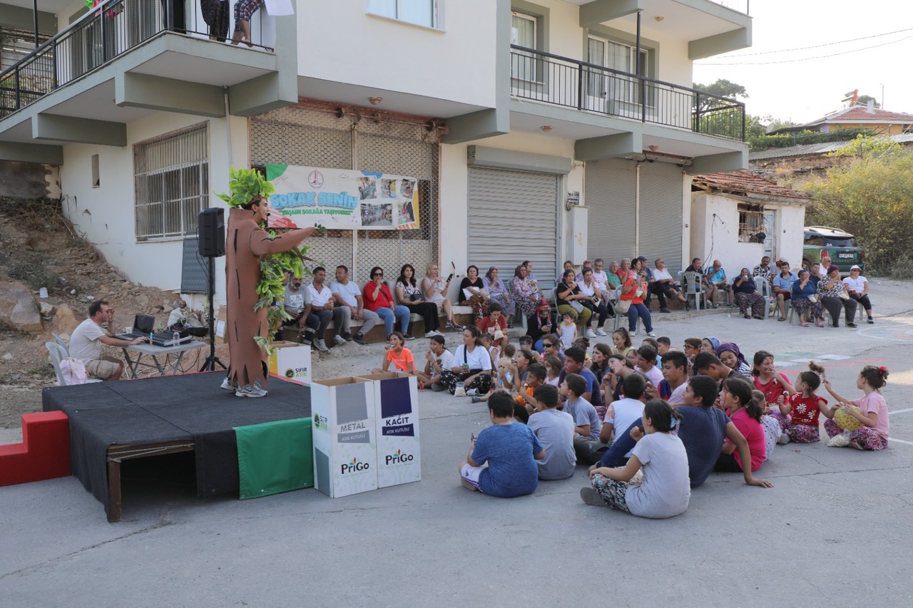 Karsiyaka Belediyesinden Sancakli Mahallesinde Moral Etkinligi 1