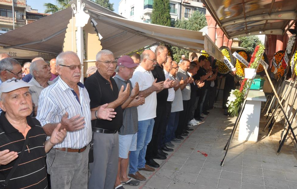 Chp Genel Baskani Ozgur Ozelin Ogretmeni Kim Ilyas Kalay Neden Oldu 2