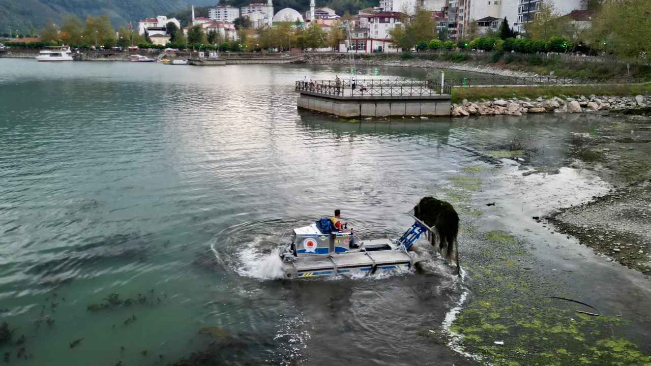 Eskisehirde Gok Gurultusu Ve Saganak Vatandaslar Zor Anlar Yasadi (3)