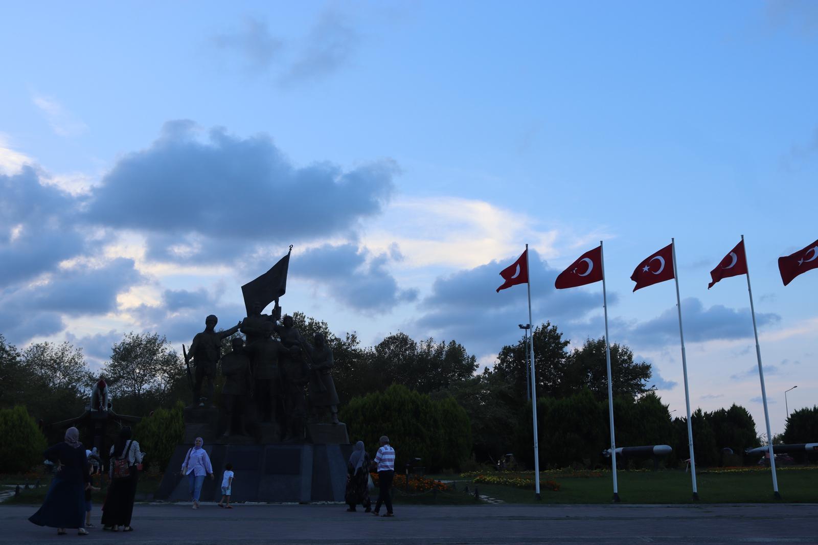 Samsunda Milli Mucadelenin Mesalesi Yakildi Bandirma Vapuru Onur Aniti Hatira Kaldi (4)