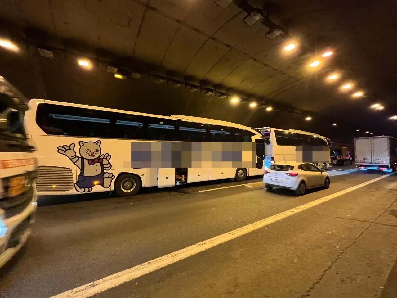 Son Dakika Temde Iki Yolcu Otobusu Ve Tir Birbirine Girdi Cok Sayida Yarali Var (2)