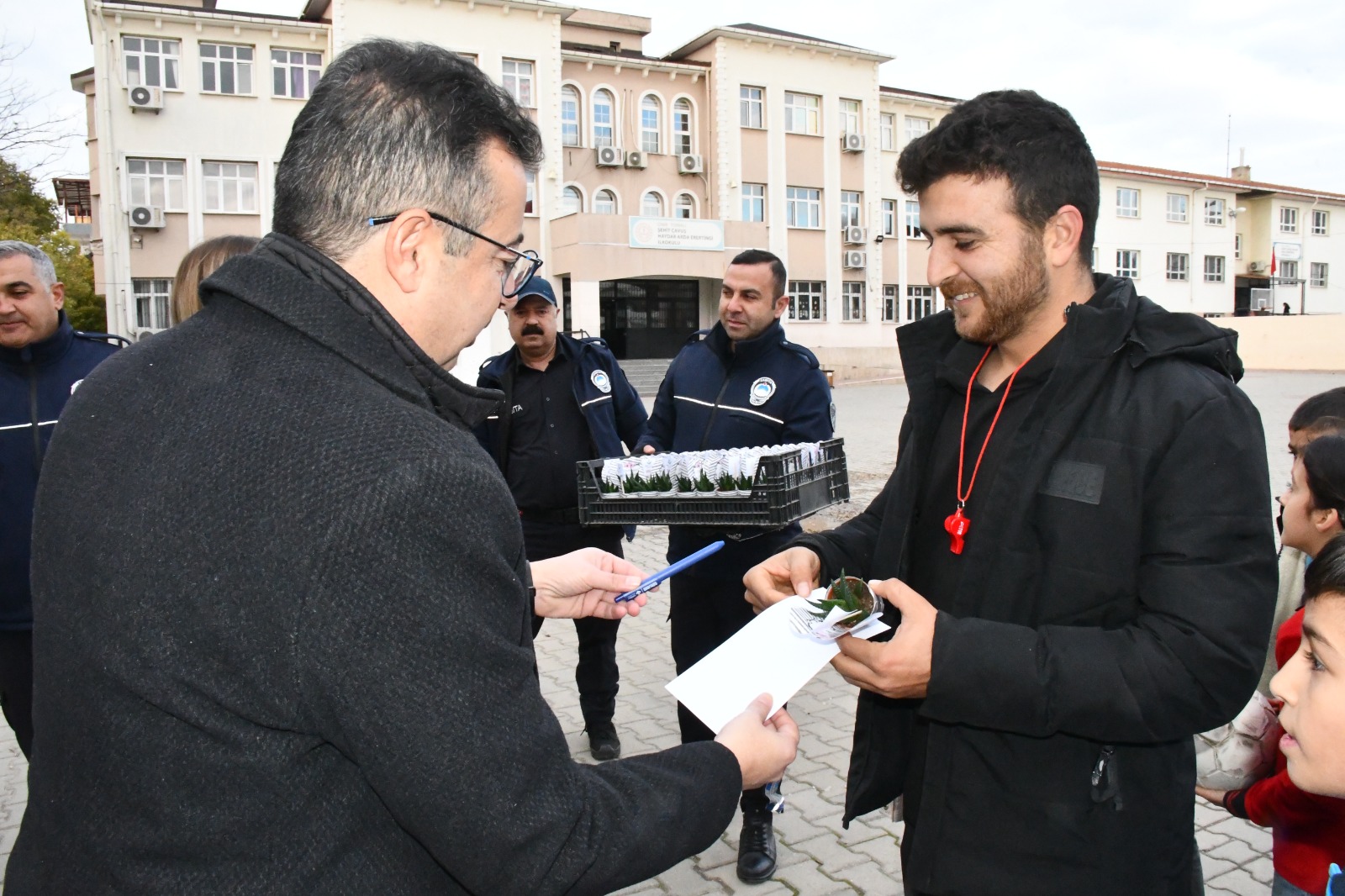 Torbali Belediyesinden 24 Kasima Ozel Anlamli Jest (2)